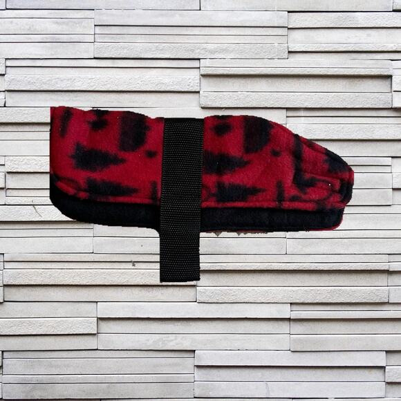 4/$20. NWT Soft Fleece Woodsy Design Dog Blanket / Coat  Sz  XS - Picture 3 of 5